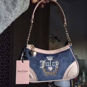 (SOLD ON DEPOP) Juicy Couture Navy-Blush Velour Shoulder Bag With Heart Charm